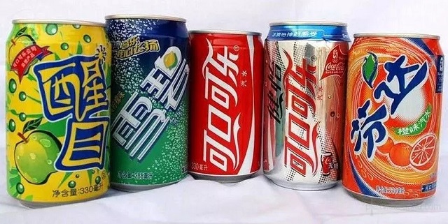 北京市中小學(xué)禁售碳酸飲料，你知道它的危害有多大嗎？